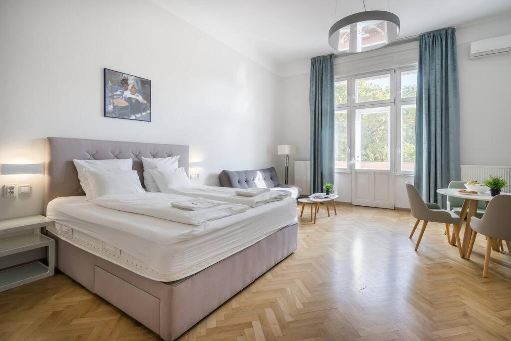 Klauzal Garden City Apartments Budapest Exteriör bild